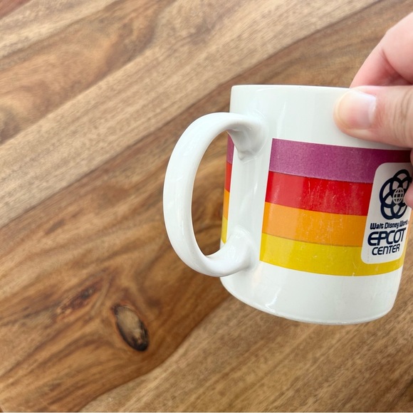 Disney vintage 1980s Epcot Center rainbow mug made in Japan - Picture 5 of 7